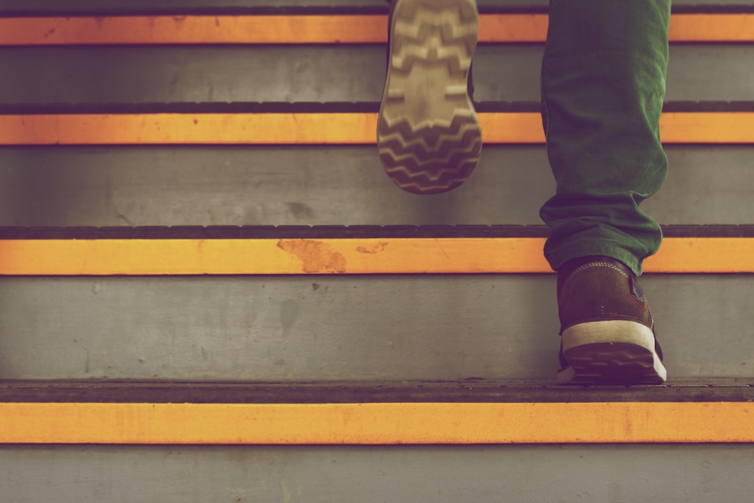 Learning from Experts: Surrounding Yourself with Those Who Excel